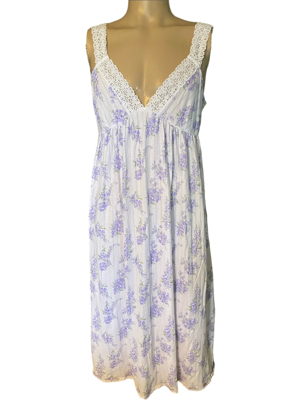 Eileen West Classic White and Lavender Floral Lace-Trim nightgown